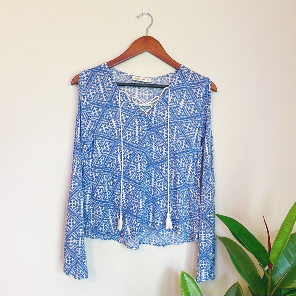 Abercrombie & Fitch lace up top